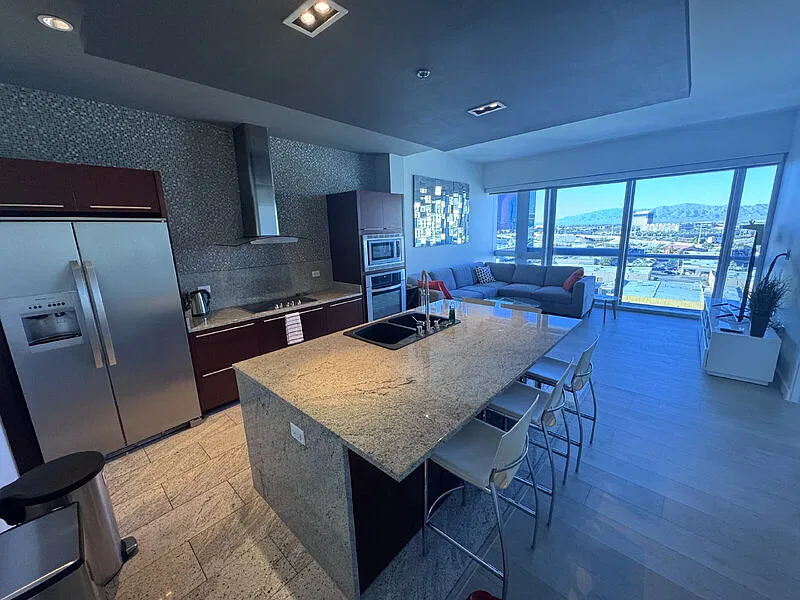 4471 Dean Martin Dr — Photo 1