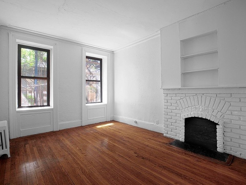 1st image of 7 Morton St APT 11