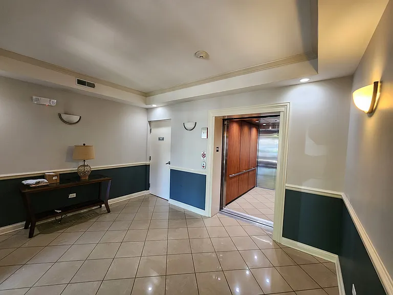 1033 Peterson Ave #308 — Photo 13