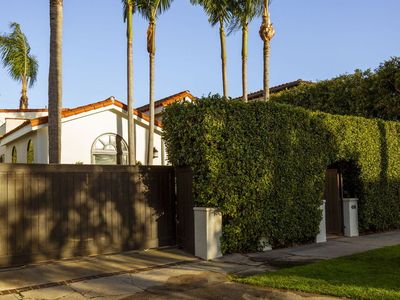 410 N Flores St, Los Angeles, CA, 90048