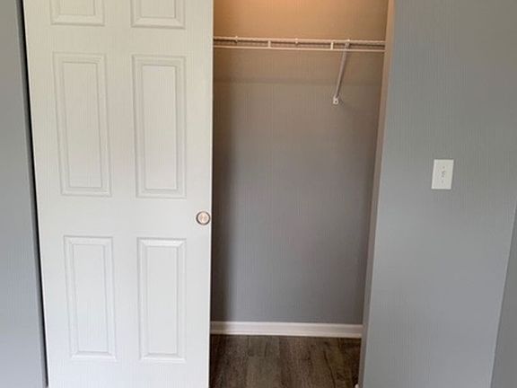 5th image of 532 Huron Dr W #532B