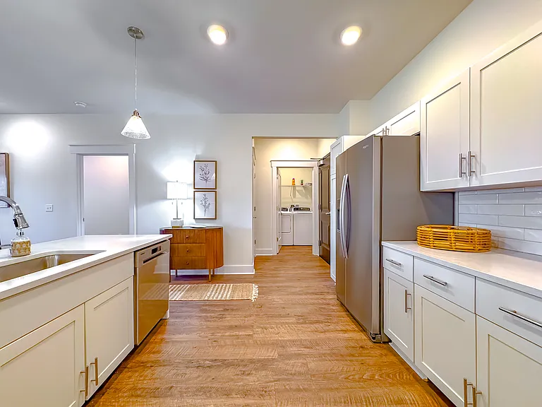 223 N Donalson St #25 — Photo 8