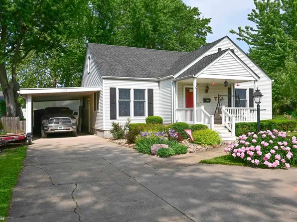 303 N West St, Bloomfield, IA 52537