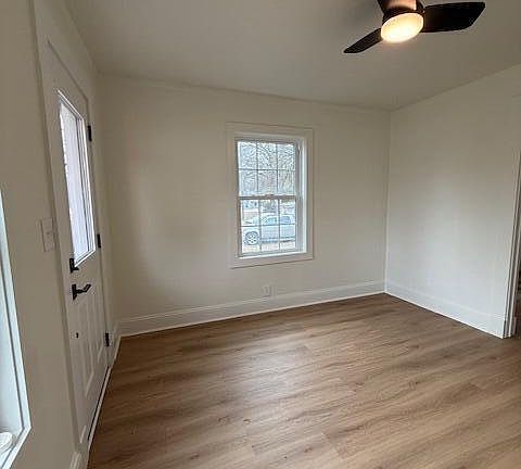 3rd image of 103 Broughton St