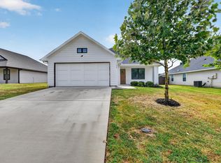 106 Clover Cir, Weatherford, TX 76086
