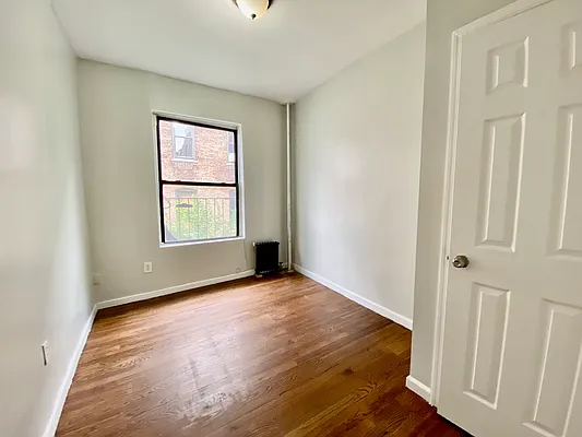 Rented by Compass | media 12