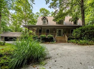 611 Ridgewood Rd, Highlands, NC 28741