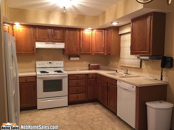 5th image of 709 N 60th St #9
