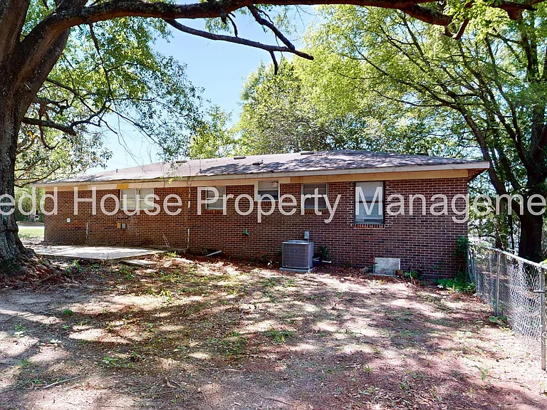 502 Fitzsimmons St — Photo 21