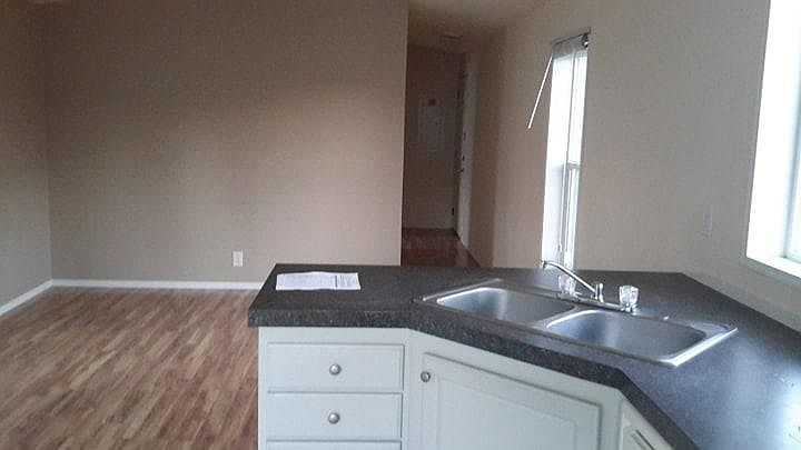 2nd image of 5406 Freeland Ave #13