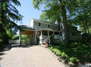 502 Arthur St, Centerport, NY