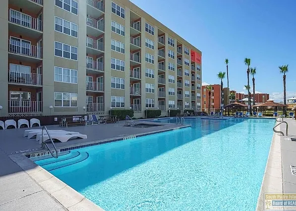 1 bed, 642 sqft, $1,790 — Photo 2