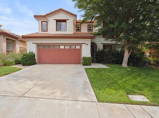 28514 High Ridge Dr, Saugus, CA 91390