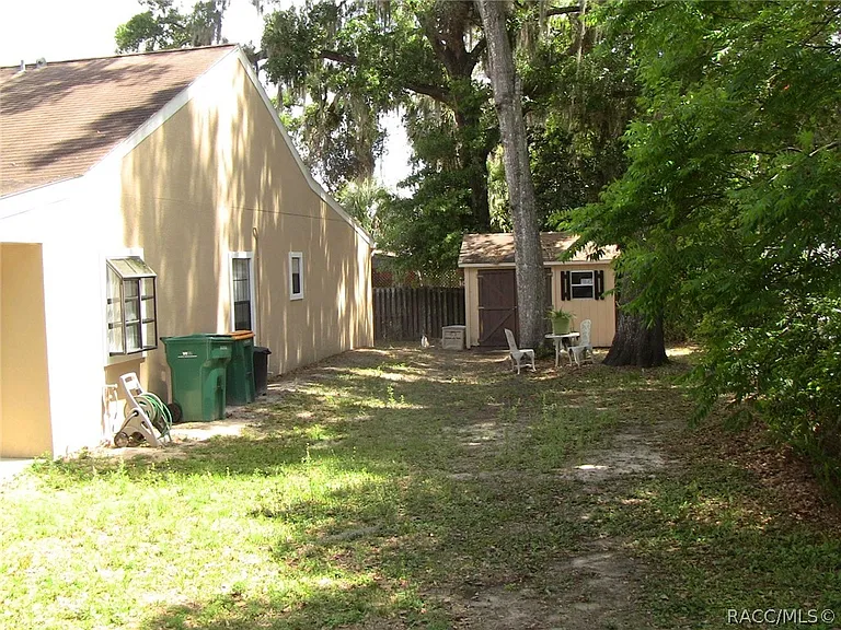 210 Talmage Ave — Photo 12