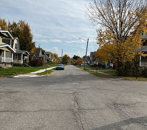 Exterior Neighborhood (street photo)