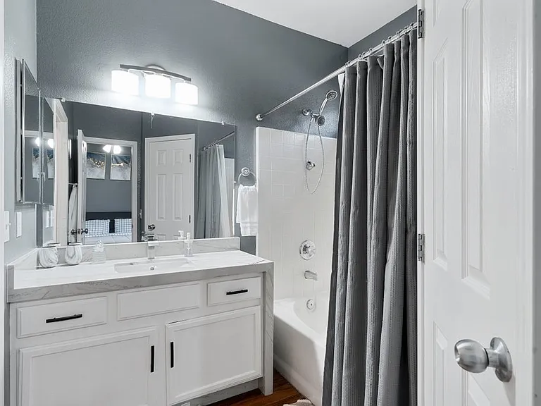 1217 Cove Palisades Dr — Photo 11
