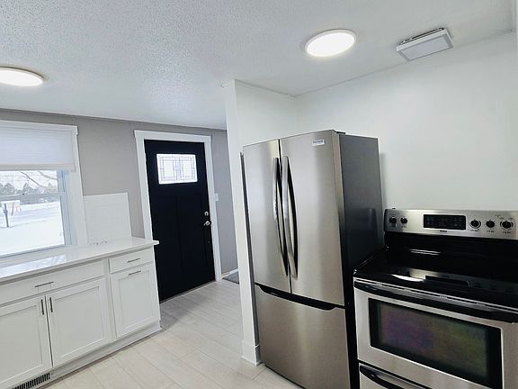 2nd image of 4408 N Mission Rd