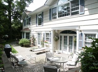 8 Bellwood Dr, New City, NY 10956