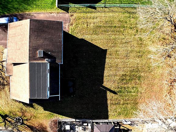 2nd image of 217 Cherry Ln