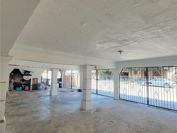 4th image of 707 San Blas St