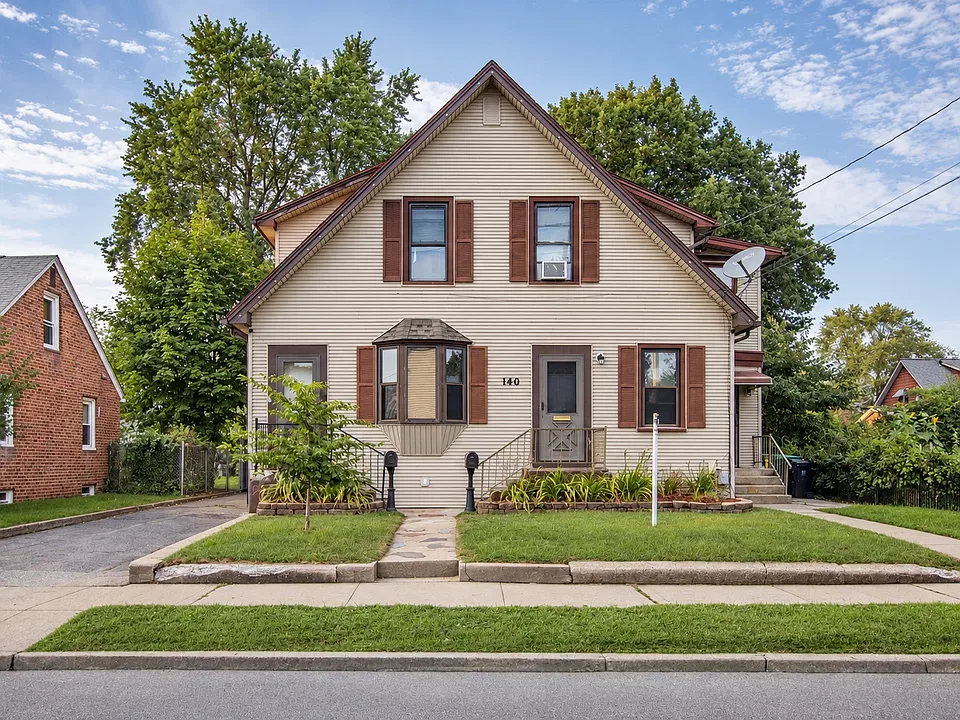 140 Trilby Ave #2