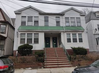 22 Cummings St, Irvington, NJ 07111