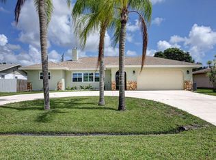 373 SE Bayview Ter, Port Saint Lucie, FL 34983