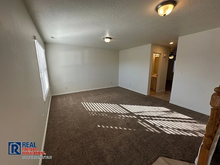 3155 S Hidden Valley Dr #104 — Photo 4