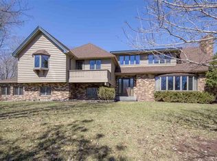 21 Quechee St, Superior, WI 54880