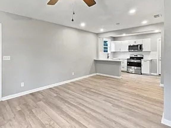 5th image of 3336 Myra St