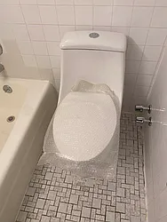 Rented by R New York