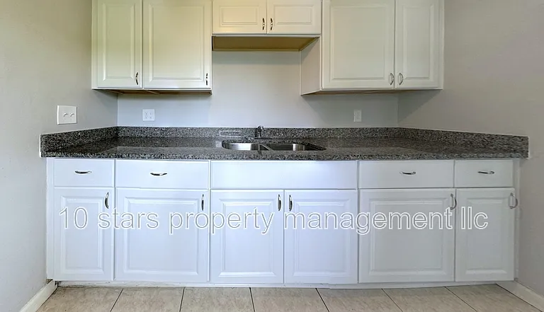 8671 69th St N — Photo 9