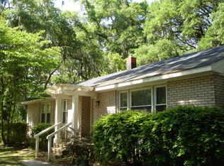 1711 Camellia Rd, Beaufort, SC 29902