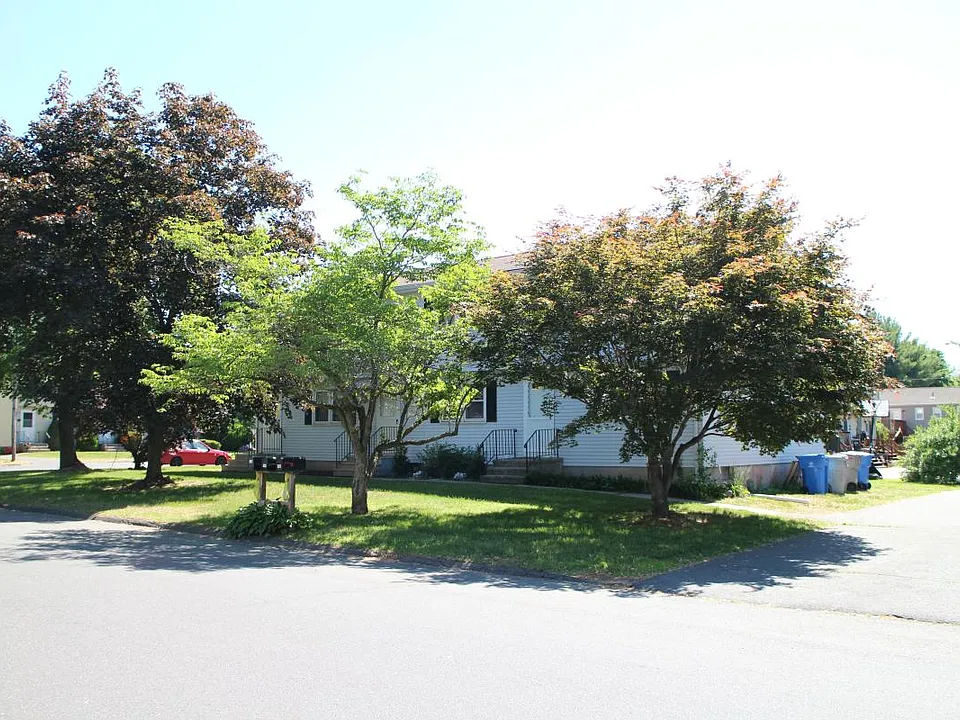 146 Robertson St