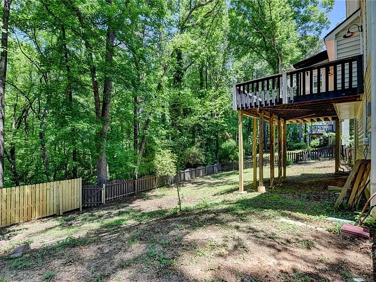 1530 Plunketts Rd — Photo 52