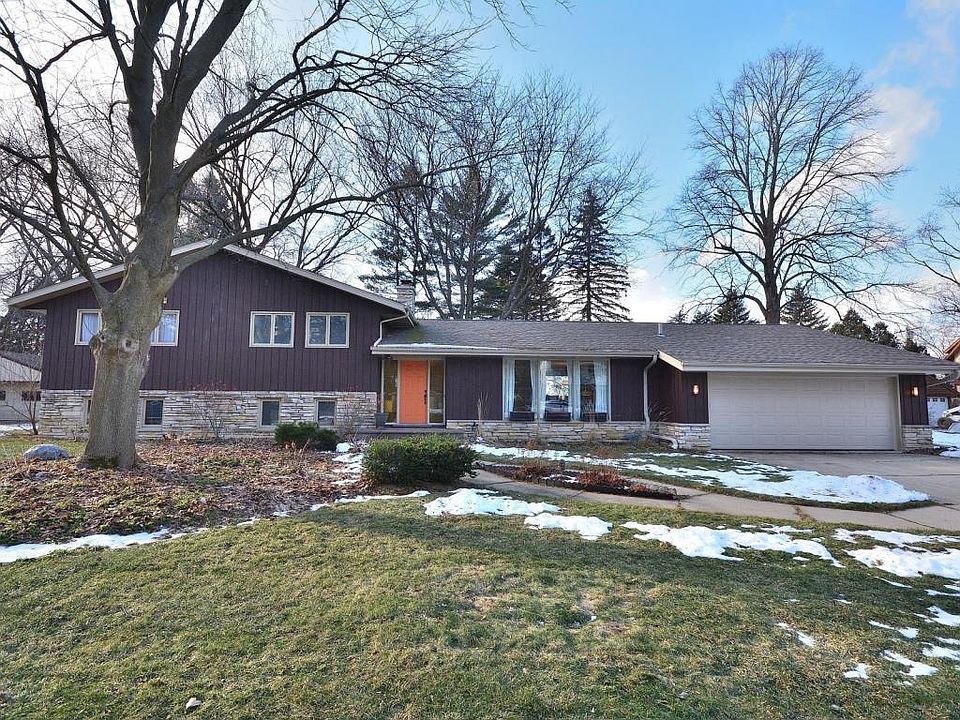 1st image of 7827 N 46th St