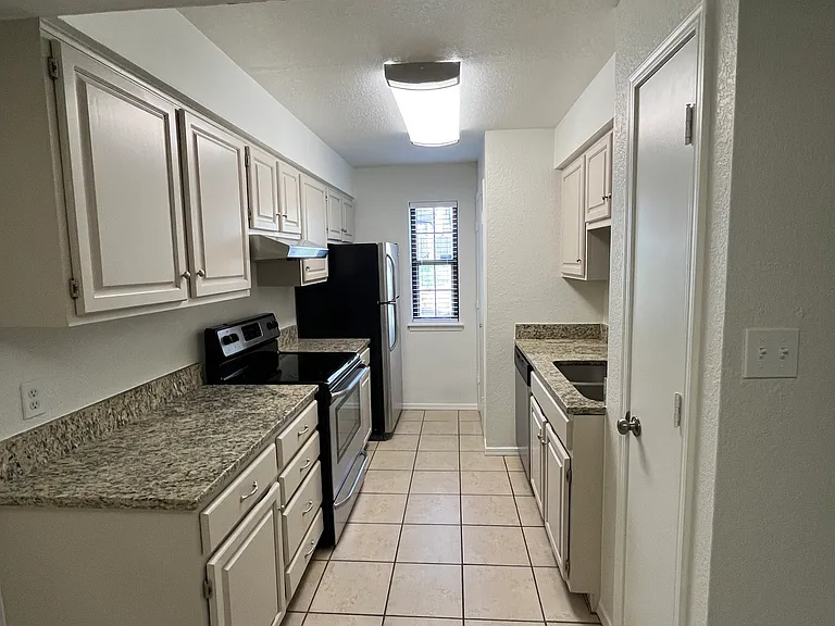 9107 S Urbana Ave #5-F — Photo 12