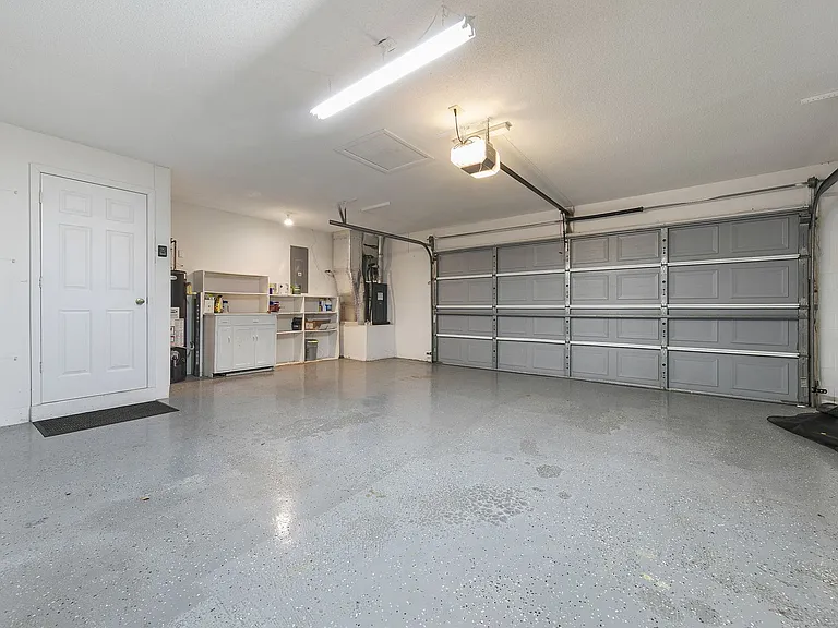 403 Bridgetown Ct — Photo 31