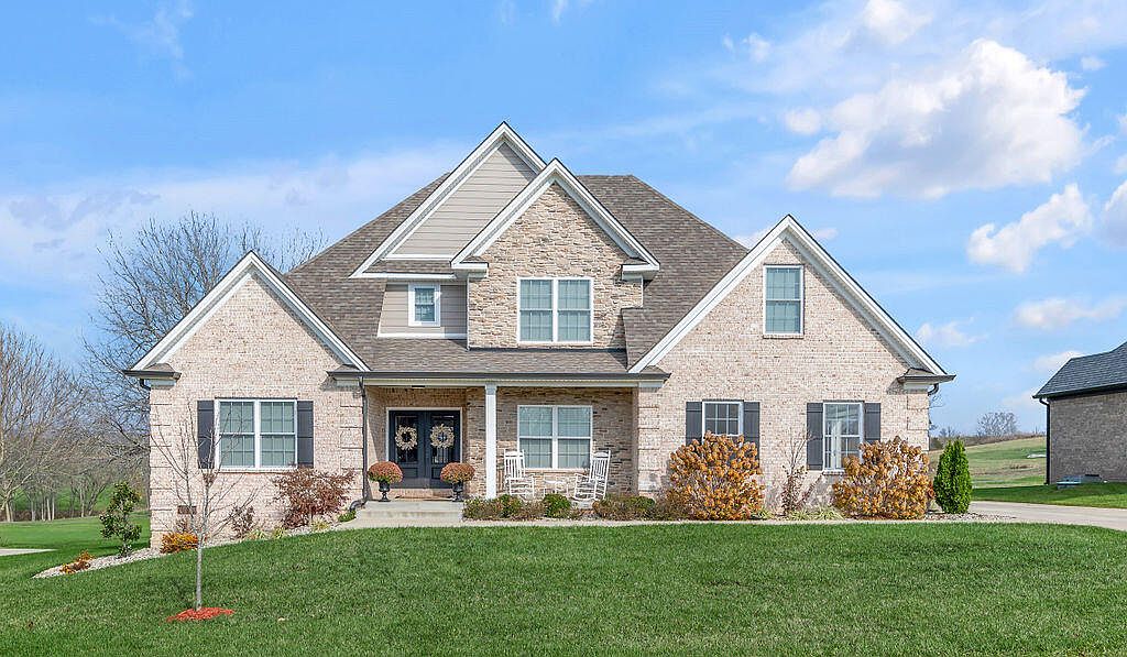 2028 Hidden Falls Trl