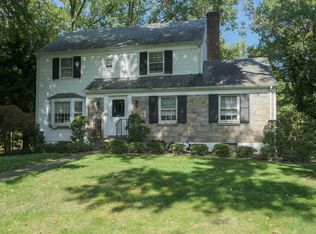 88 London Ter, New Rochelle, NY 10804