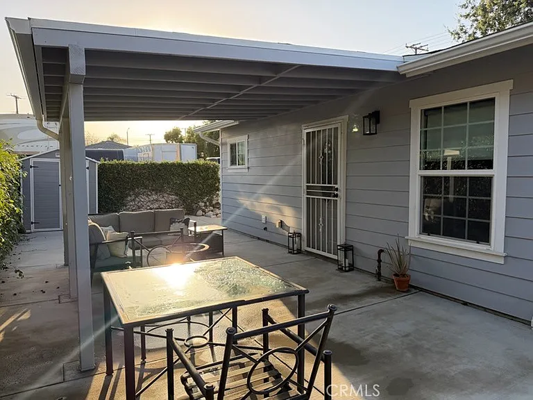 545 N Soldano Ave — Photo 16