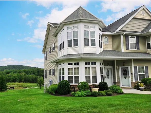 909 Egrets Landing, Carmel, NY 10512