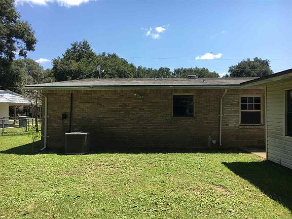 2nd image of 4684 Poinciana Dr