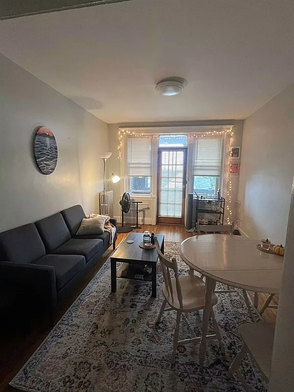 3 bed, 1.0 bath, 785 sqft, $3,200 — Photo 1