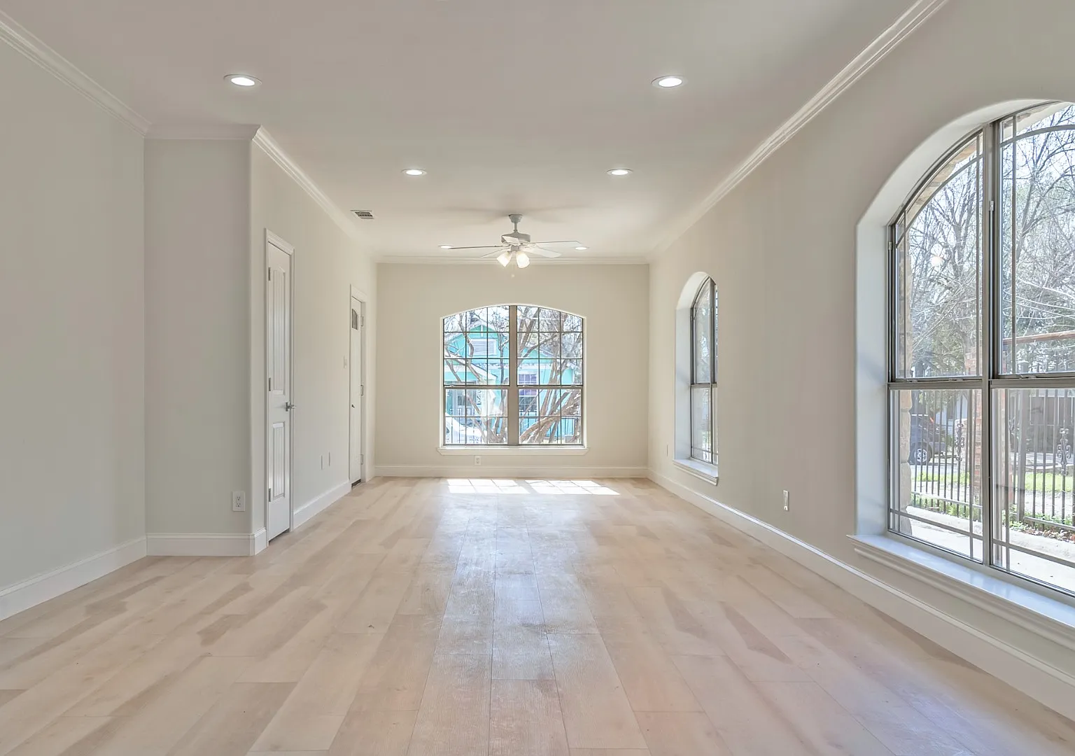 Fully Updated 1910 Craftsman in Mount Auburn | 3BD/2BA Near Lakewood — Photo 2