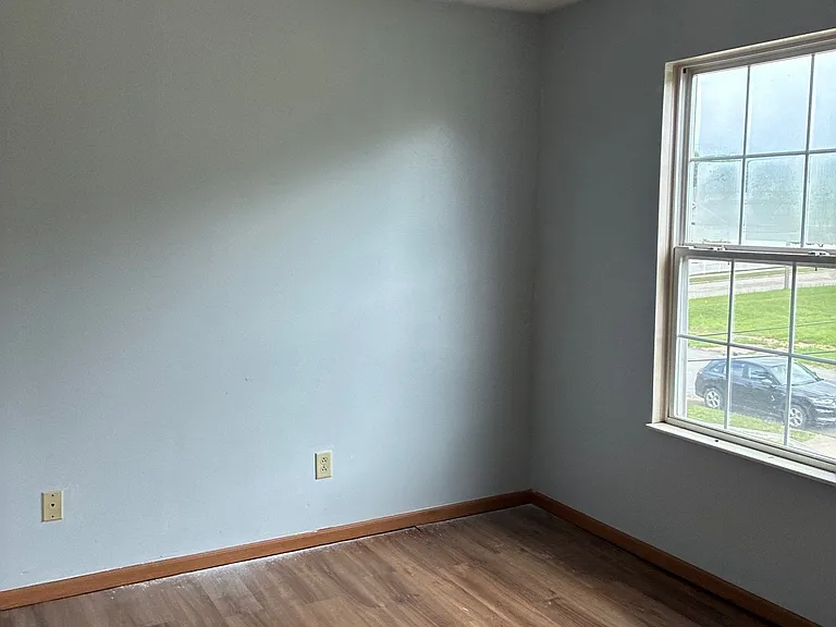 731 Parmalee Ave — Photo 11
