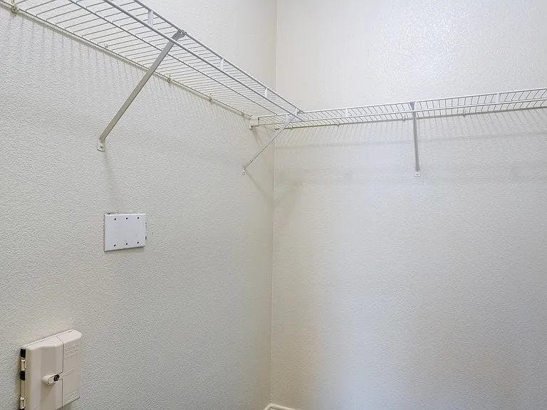 The Lodge at Lost Pines Apartments — Photo 47