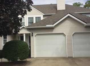 4261 Rolling Hills Dr, Brunswick, OH 44212