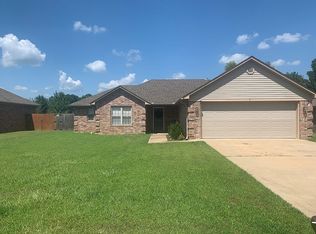 7 Bishop Ln, Conway, AR 72032