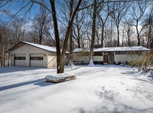 27 Davids Ln, Pound Ridge, NY 10576